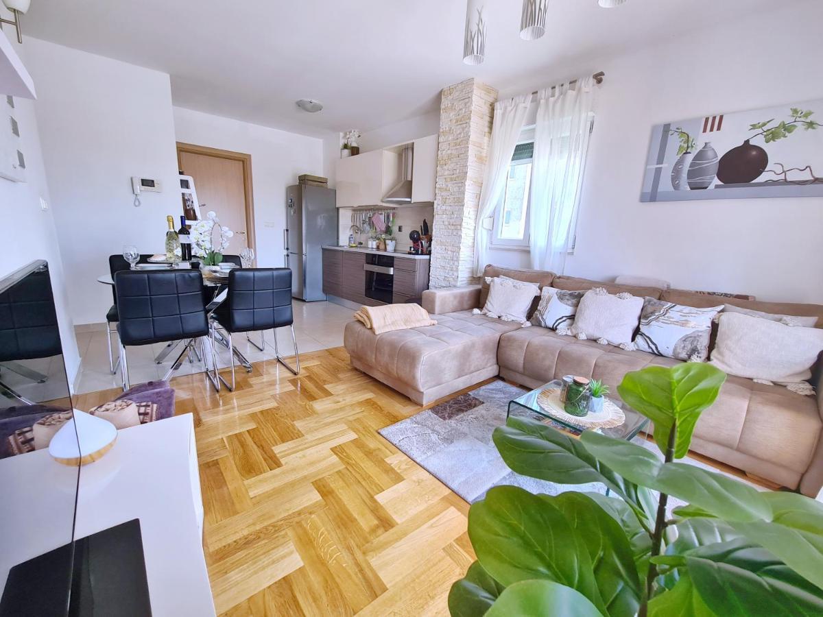 Luxury Apartment Salona エクステリア 写真