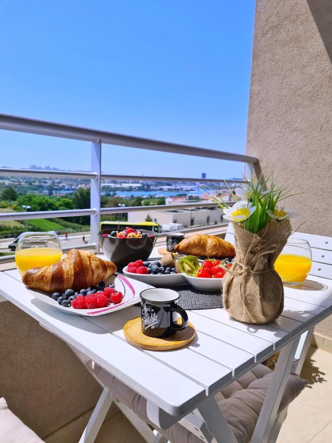 Luxury Apartment Salona エクステリア 写真
