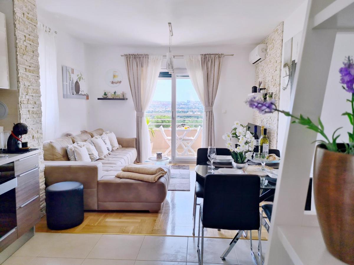 Luxury Apartment Salona エクステリア 写真